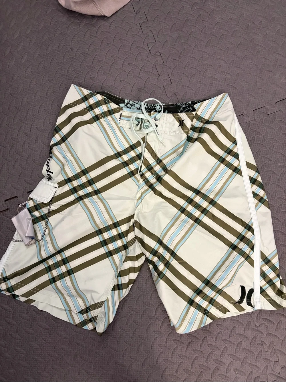 Men’s plaid board shorts men swim trunks  waist measurements 36